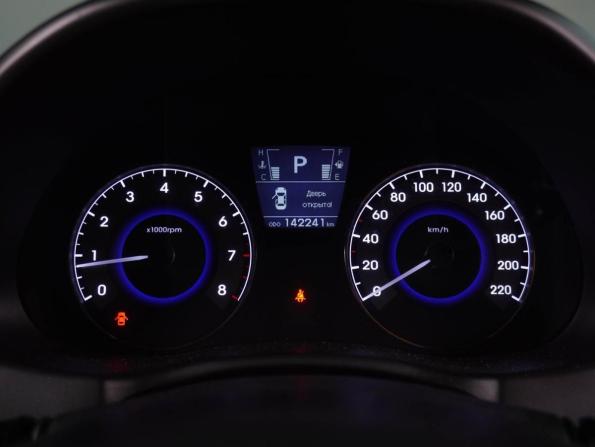 Hyundai Solaris I с пробегом 2013 года, цена 969 000 рублей, 142241 км, седан, Автокод Объявления
