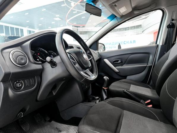 Renault Logan II Рестайлинг с пробегом 2019 года, цена 995 000 рублей, 143826 км, седан, Автокод Объявления