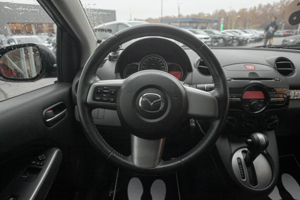 Mazda 2 II Рестайлинг (DE2) Иркутск  - изображение 16