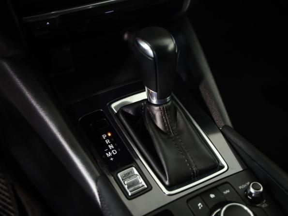 Mazda 6 III (GJ) Рестайлинг с пробегом 2018 года, цена 1 789 777 рублей, 151000 км, седан, Автокод Объявления