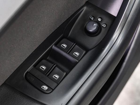 Audi Q3 I (8U) Рестайлинг с пробегом 2017 года, цена 1 899 000 рублей, 56917 км, внедорожник, Автокод Объявления