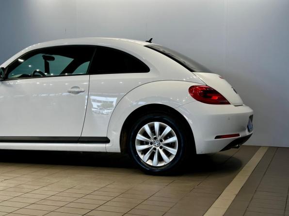 Volkswagen Beetle II (A5) с пробегом 2013 года, цена 1 297 000 рублей, 177297 км, хэтчбек, Автокод Объявления