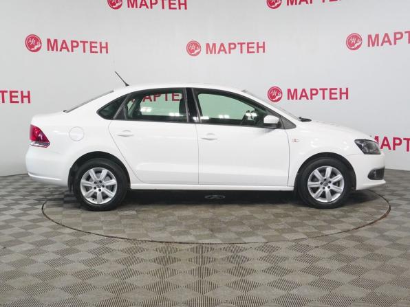 Volkswagen Polo V с пробегом 2013 года, цена 989 000 рублей, 53656 км, седан, Автокод Объявления