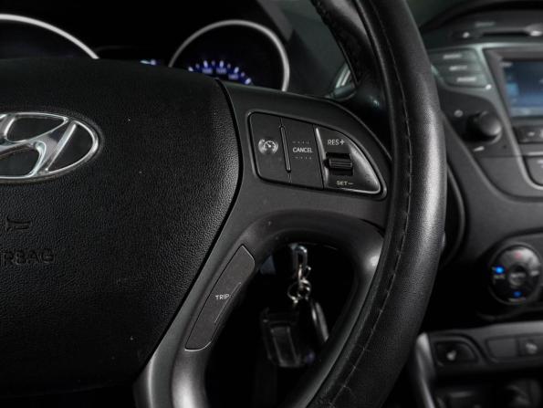 Hyundai ix35 I Рестайлинг с пробегом 2015 года, цена 1 399 000 рублей, 208838 км, внедорожник, Автокод Объявления