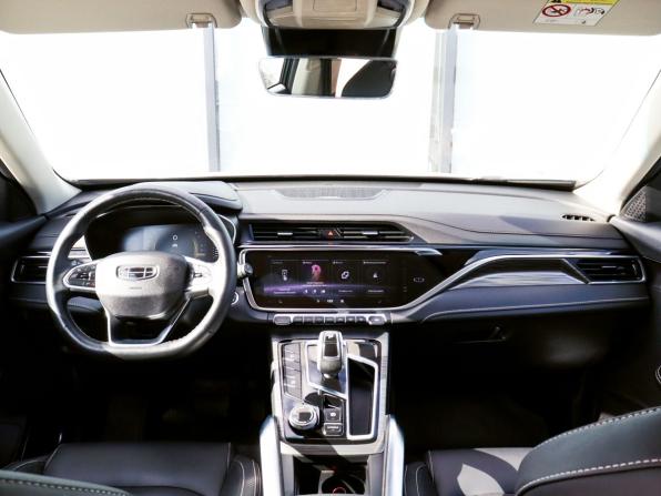 Geely Atlas Pro с пробегом 2022 года, цена 1 935 000 рублей, 58000 км, внедорожник, Автокод Объявления