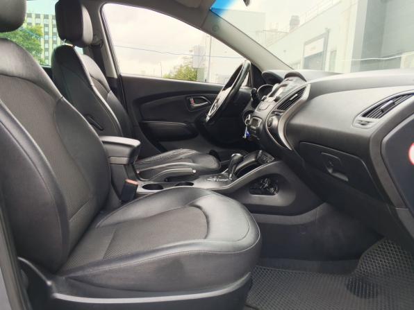 Hyundai ix35 I Рестайлинг с пробегом 2014 года, цена 1 000 000 рублей, 305153 км, внедорожник, Автокод Объявления
