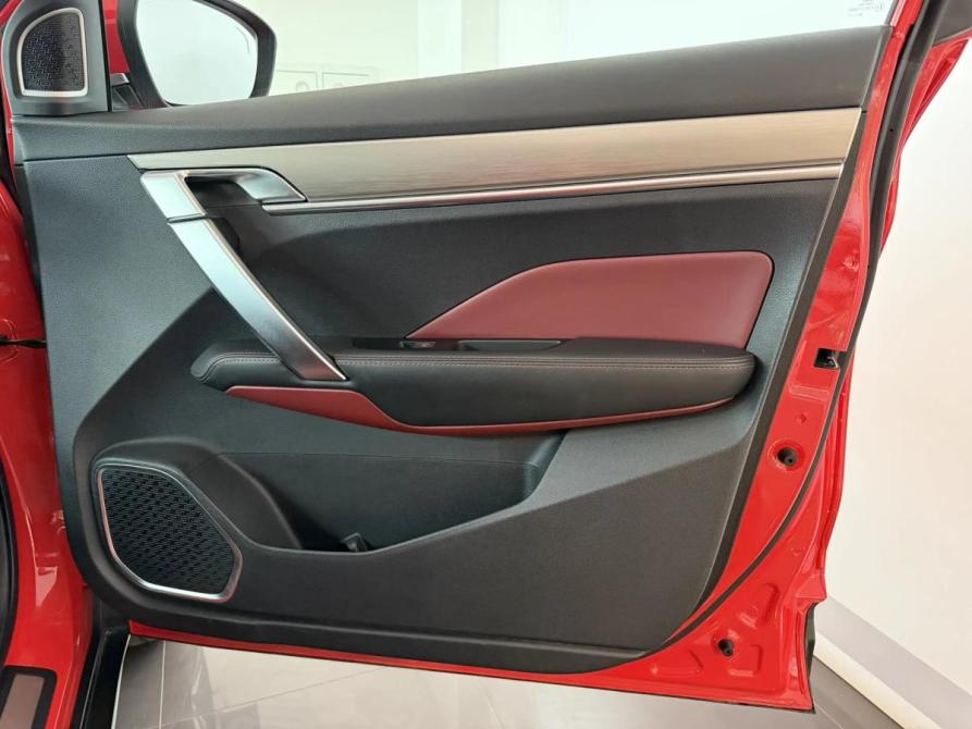 Geely Coolray I Подольск  - изображение 12