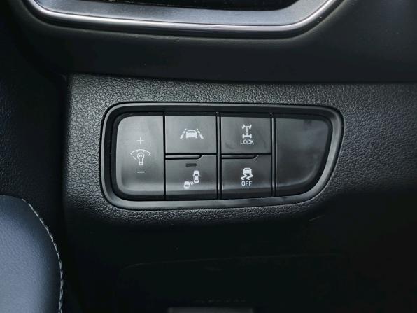 Hyundai Santa Fe IV с пробегом 2018 года, цена 2 719 000 рублей, 163456 км, внедорожник, Автокод Объявления