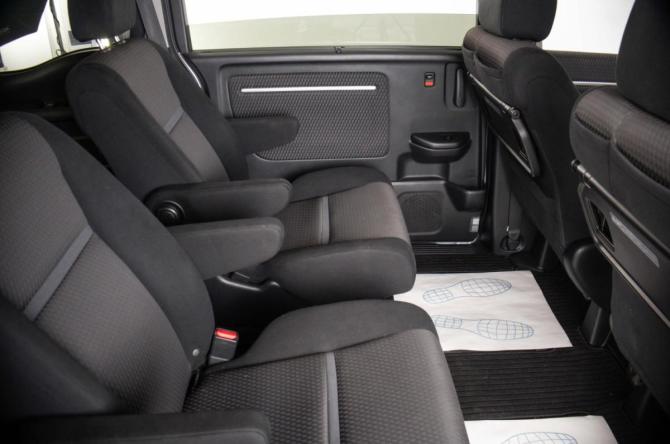 Honda Stepwgn V с пробегом 2015 года, цена 2 149 000 рублей, 126990 км, минивэн, Автокод Объявления