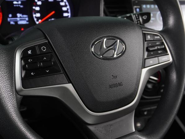 Hyundai Solaris II с пробегом 2019 года, цена 1 399 000 рублей, 128902 км, седан, Автокод Объявления