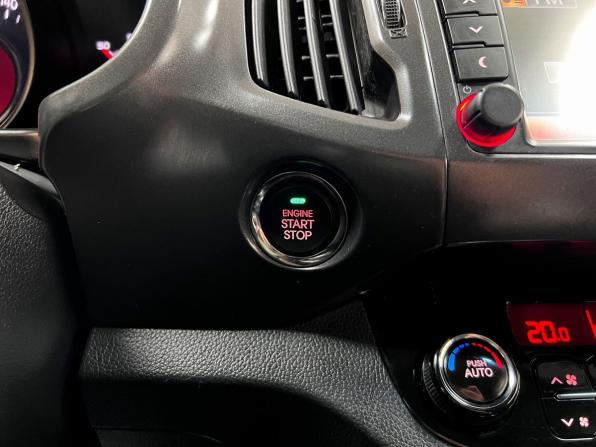 Kia Sportage III с пробегом 2013 года, цена 1 395 000 рублей, 207102 км, внедорожник, Автокод Объявления