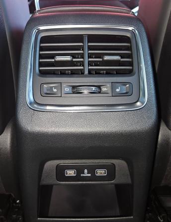 Geely Atlas Pro с пробегом 2022 года, цена 2 035 000 рублей, 50681 км, внедорожник, Автокод Объявления