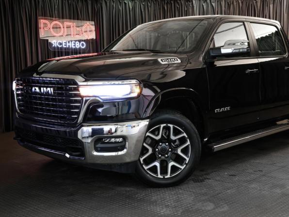 Ram 1500 V Рестайлинг с пробегом 2025 года, цена 8 490 000 рублей, 43 км, offers.body_type.unknown, Автокод Объявления