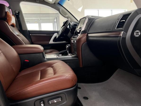 Toyota Land Cruiser 200 Series Рестайлинг 2 с пробегом 2015 года, цена 4 870 000 рублей, 252565 км, внедорожник, Автокод Объявления