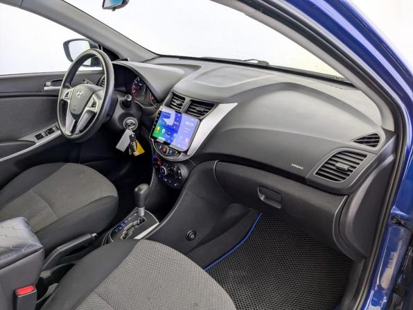 Hyundai Solaris I с пробегом 2012 года, цена 930 000 рублей, 97000 км, седан, Автокод Объявления