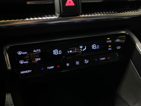 Kia K5 III с пробегом 2021 года, цена 2 835 000 рублей, 46640 км, седан, Автокод Объявления
