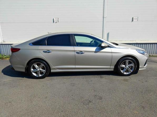 Hyundai Sonata VII (LF) Рестайлинг с пробегом 2018 года, цена 1 885 000 рублей, 122867 км, седан, Автокод Объявления