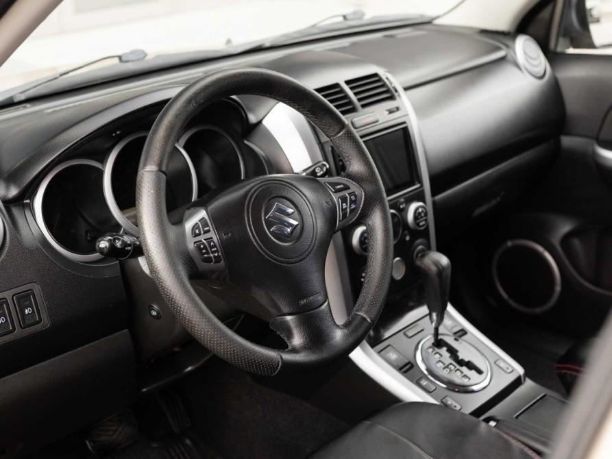 Suzuki Grand Vitara II Рестайлинг Новосибирск  - изображение 11