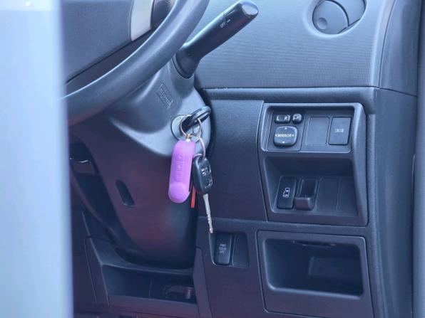 Toyota Sienta I Рестайлинг 2 с пробегом 2013 года, цена 864 000 рублей, 149274 км, компактвэн, Автокод Объявления