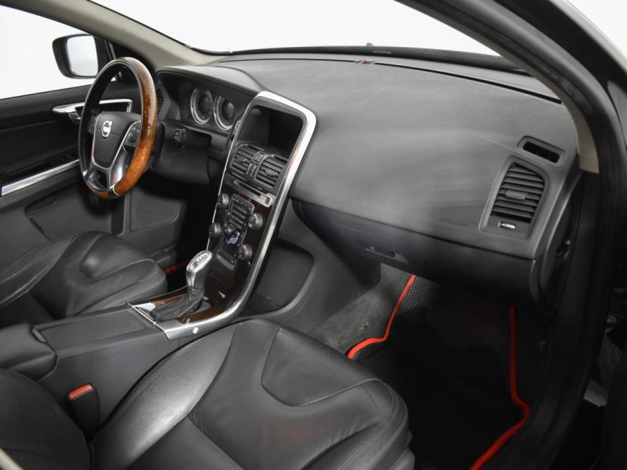 Volvo XC60 I Санкт-Петербург  - изображение 12