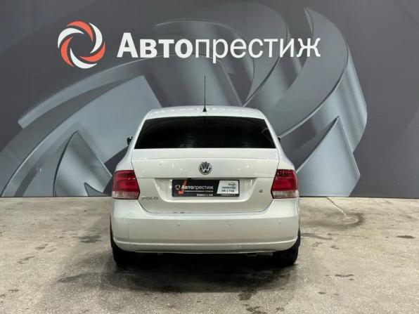 Volkswagen Polo V с пробегом 2011 года, цена 590 000 рублей, 212496 км, седан, Автокод Объявления