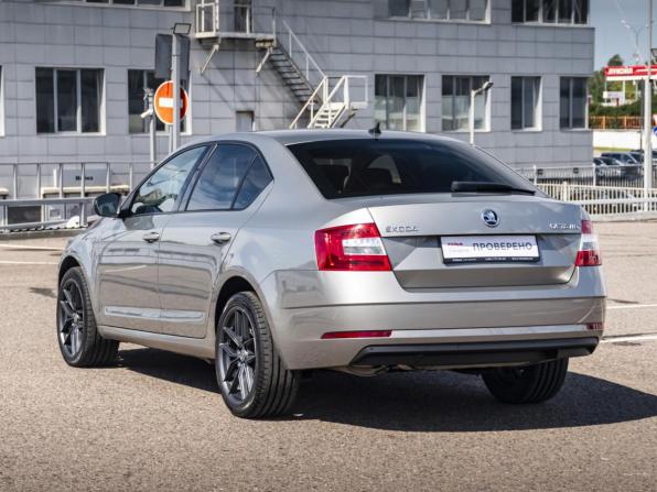 Skoda Octavia III (A7) Рестайлинг с пробегом 2020 года, цена 1 938 000 рублей, 111166 км, лифтбек, Автокод Объявления