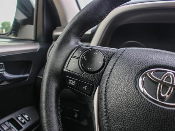 Toyota RAV4 IV (XA40) Рестайлинг с пробегом 2016 года, цена 1 720 100 рублей, 230000 км, внедорожник, Автокод Объявления