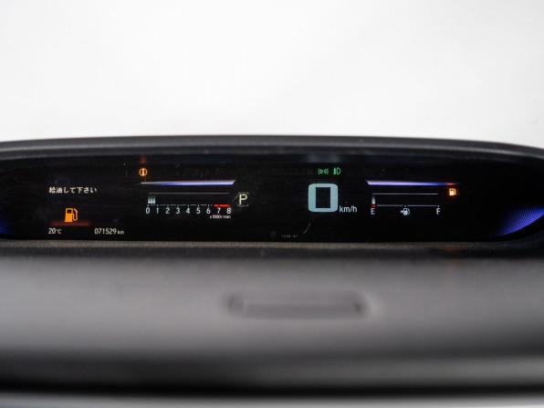 Honda Stepwgn V Рестайлинг с пробегом 2018 года, цена 2 290 000 рублей, 71529 км, минивэн, Автокод Объявления