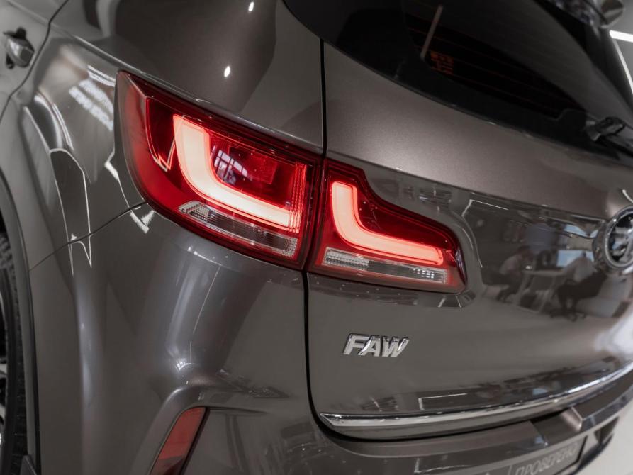 FAW Besturn X40 I Москва  - изображение 25
