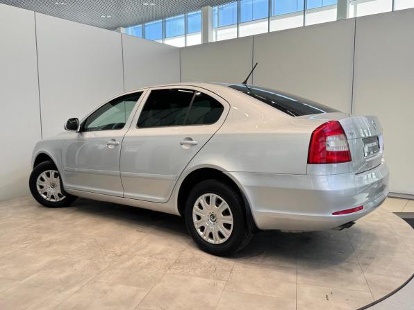 Skoda Octavia II (A5) Рестайлинг с пробегом 2012 года, цена 880 000 рублей, 183208 км, лифтбек, Автокод Объявления