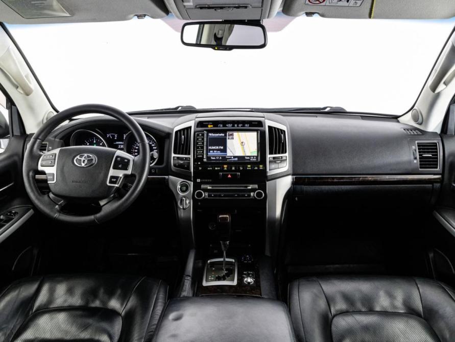 Toyota Land Cruiser 200 Series Рестайлинг 1 Санкт-Петербург  - изображение 11