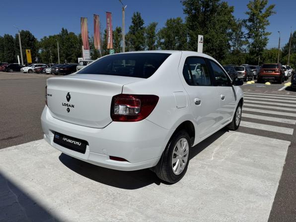 Renault Logan II с пробегом 2016 года, цена 920 000 рублей, 60200 км, седан, Автокод Объявления