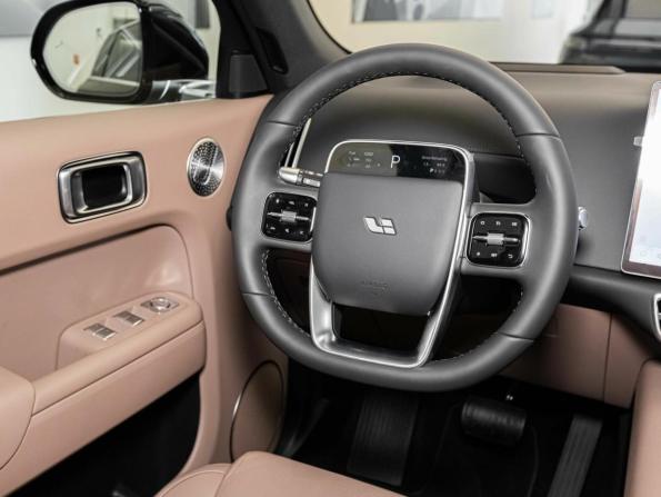 Новый Li Auto (Lixiang) L7 I Рестайлинг 2025 года, цена 10 690 000 рублей, внедорожник, Автокод Объявления
