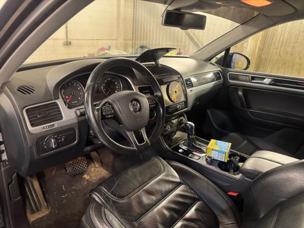 Volkswagen Touareg II с пробегом 2013 года, цена 1 940 000 рублей, 197301 км, внедорожник, Автокод Объявления