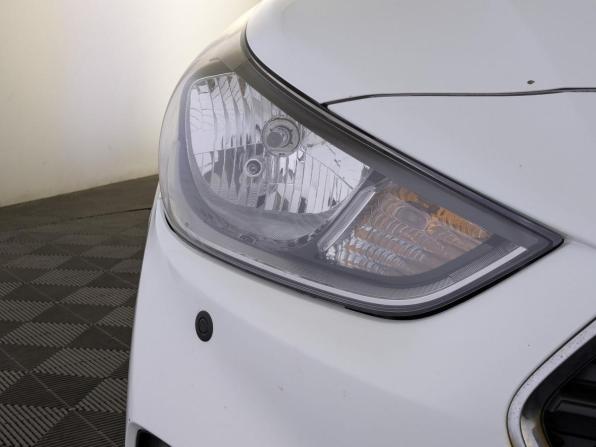 Hyundai Solaris II с пробегом 2017 года, цена 1 225 000 рублей, 123475 км, седан, Автокод Объявления