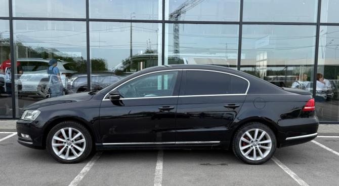 Volkswagen Passat B7 с пробегом 2011 года, цена 885 000 рублей, 329097 км, седан, Автокод Объявления