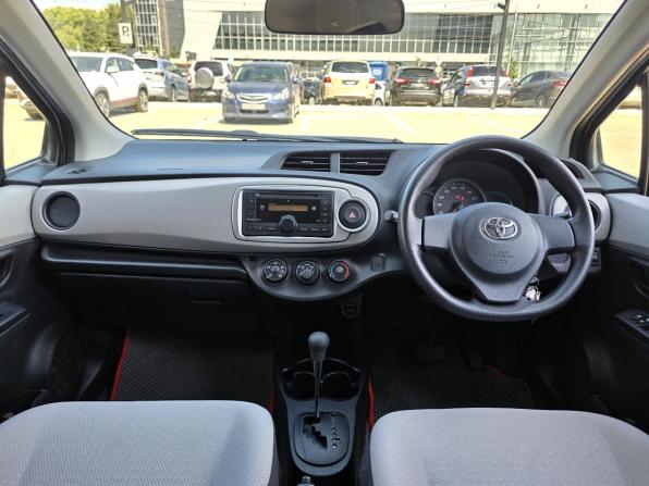 Toyota Vitz III (XP130) с пробегом 2013 года, цена 803 000 рублей, 149517 км, хэтчбек, Автокод Объявления
