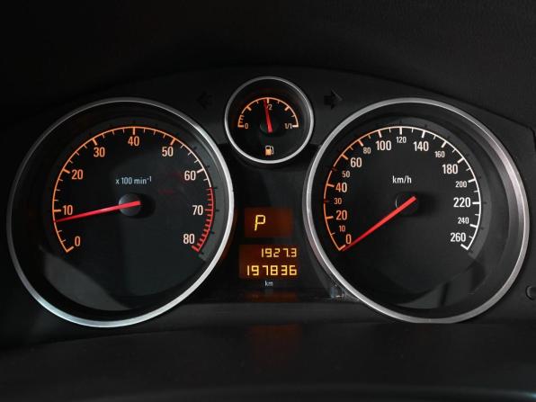 Opel Astra H Рестайлинг с пробегом 2012 года, цена 670 000 рублей, 197836 км, седан, Автокод Объявления
