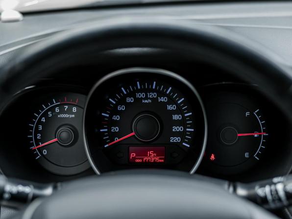 Kia Rio III Рестайлинг с пробегом 2015 года, цена 778 000 рублей, 177372 км, седан, Автокод Объявления