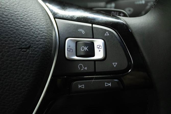 Volkswagen Tiguan II с пробегом 2017 года, цена 2 199 000 рублей, 174505 км, внедорожник, Автокод Объявления