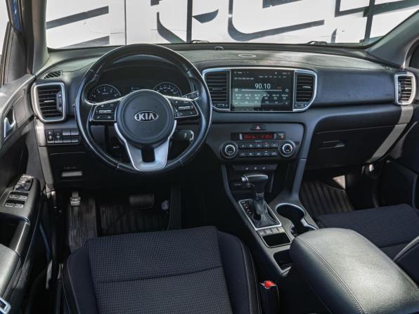 Kia Sportage IV Рестайлинг с пробегом 2019 года, цена 2 255 000 рублей, 71789 км, внедорожник, Автокод Объявления
