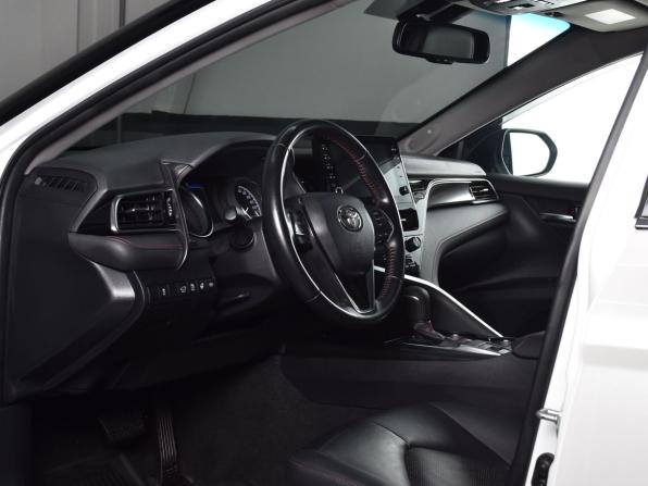 Toyota Camry VIII (XV70) Рестайлинг с пробегом 2021 года, цена 3 599 995 рублей, 47438 км, седан, Автокод Объявления