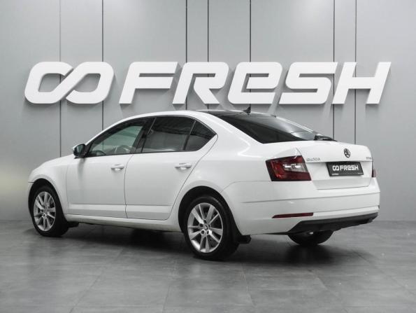 Skoda Octavia III (A7) Рестайлинг с пробегом 2017 года, цена 1 699 000 рублей, 161566 км, лифтбек, Автокод Объявления