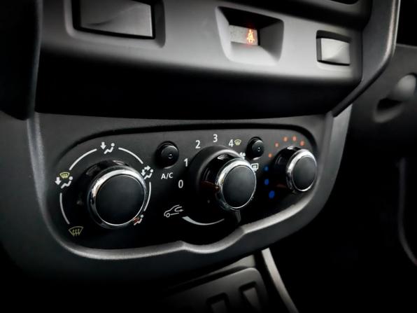 Renault Duster I Рестайлинг с пробегом 2019 года, цена 1 225 000 рублей, 113230 км, внедорожник, Автокод Объявления