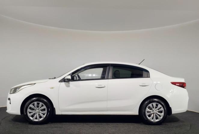 Kia Rio IV с пробегом 2018 года, цена 1 040 000 рублей, 44081 км, седан, Автокод Объявления