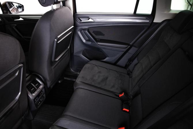 Volkswagen Tiguan II с пробегом 2018 года, цена 3 389 000 рублей, 92000 км, внедорожник, Автокод Объявления