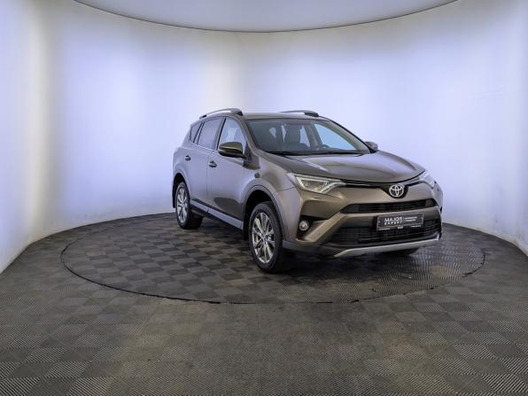 Toyota RAV4 IV (XA40) Рестайлинг с пробегом 2017 года, цена 2 250 000 рублей, 217415 км, внедорожник, Автокод Объявления