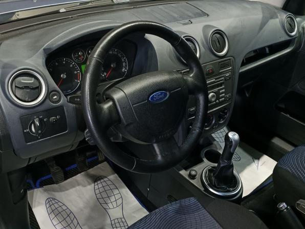 Ford Fusion I Рестайлинг с пробегом 2007 года, цена 410 000 рублей, 246000 км, хэтчбек, Автокод Объявления