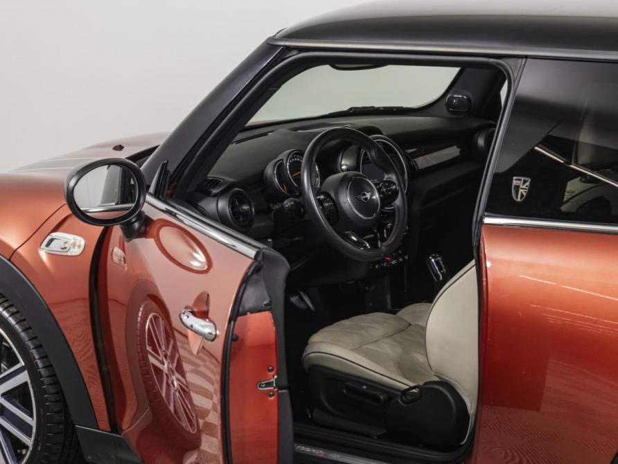 Mini Hatch III (F55/F56) Рестайлинг Москва  - изображение 11
