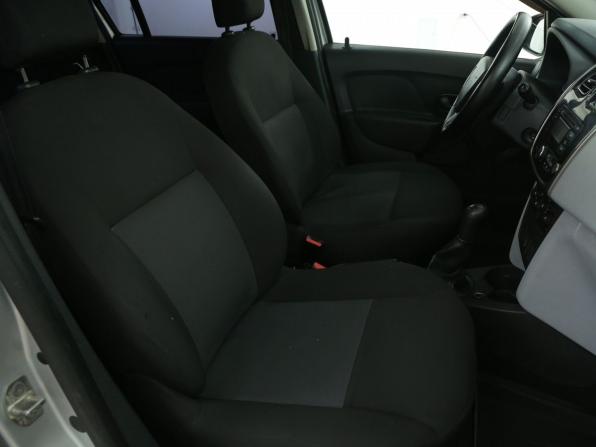 Renault Logan II с пробегом 2014 года, цена 562 000 рублей, 170000 км, седан, Автокод Объявления